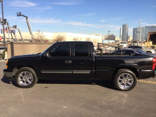 2006 2x4 chevrolet silverado extended cab-lt-handicapped wheelchair accessible