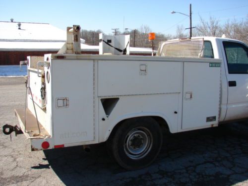 JUST OFF FLEET LEASE! A T &T  ALTEC SERVICE UTILITY BED 6.5 TURBO DIESEL AUTO $$, US $3,990.00, image 4