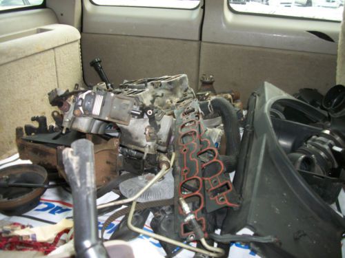 GMC Suburban, image 9