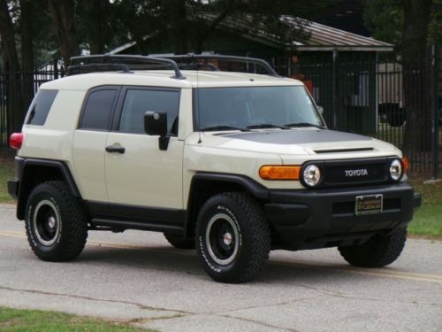 2010 toyota fj cruiser trail edition 4x4 subwoofer 29k miles ship assist tan