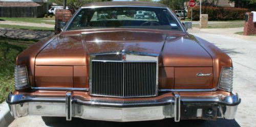 Classic 1974 lincoln mark iv,  low miles, beautiful car, one of the best!