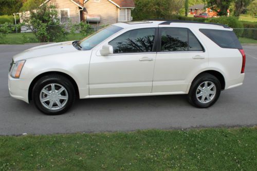 2004 cadillac srx pearl white must see!!!!!!