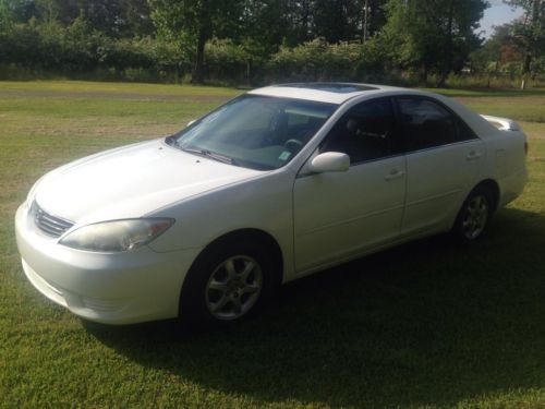 2005 toyota camry le sedan 4-door 2.4l