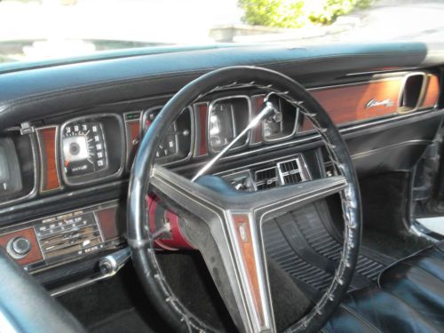 Lincoln Continental Mark 3 black. 2 door coupe. 460 cu. inch engine v-8., image 22