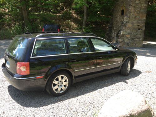 Cleanpassat wagon- black on grey.perfectly maintained...oil changed every 5k mi