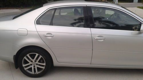 2005 Volkswagen Jetta 2.5 for sale, auto, real nice car, image 2