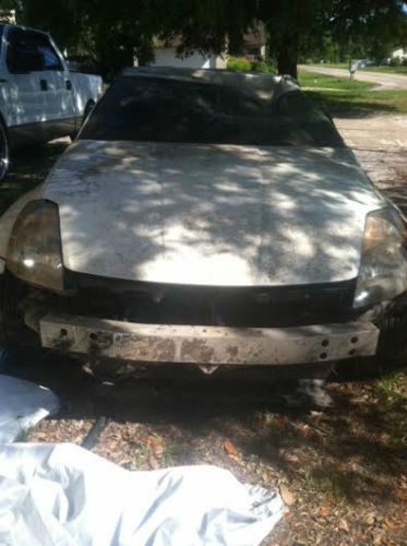 Nissan 350z for full part out 90k on engine 6 speed manual