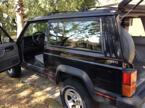 1995 jeep cherokee se sport utility 2-door 4.0l 4x4