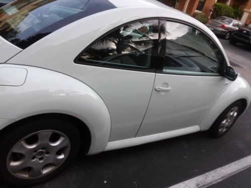 2002 volkswagen beetle gls hatchback 2-door 2.0l