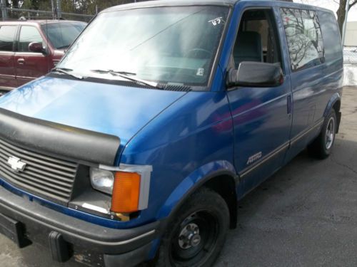 Chevrolet astro base/cl/cs/lt 3dr mini-van