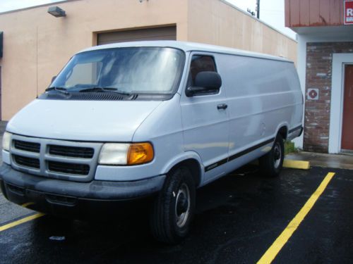 2002 dodge ram 2500 van base standard cargo van 3-door 5.9l