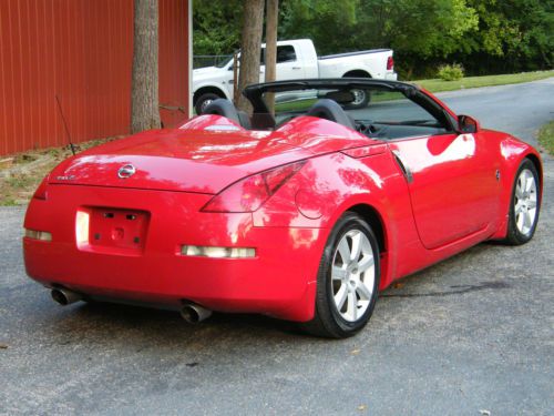 2004 nissan 350z touring convertible 2-door 3.5l low miles z car