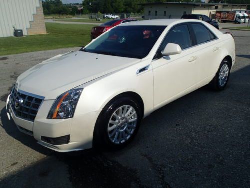 2013 cadillac cts salvage, damaged, lot drives back up camera, damaged