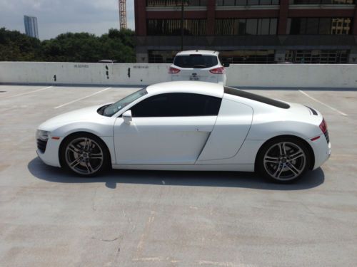 2008 audi r8 coupe 2-door 4.2l