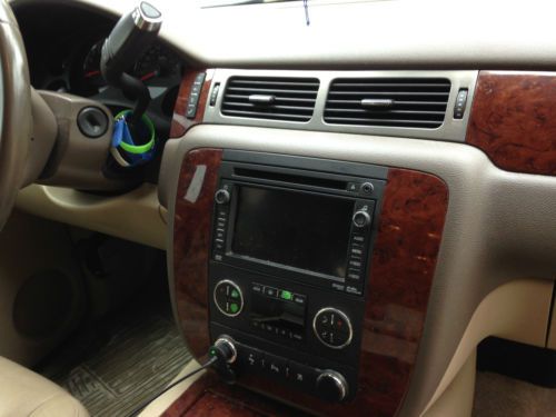 2010 CHEVROLET SUBURBAN LTZ 1500 FLEXFUEL ONE OWNER, US $24,500.00, image 8