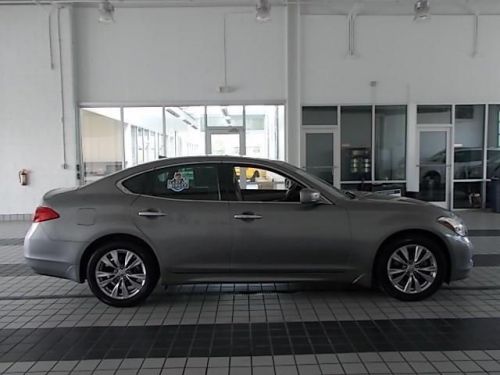 2011 infiniti m37