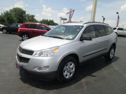 2011 chevrolet traverse ls