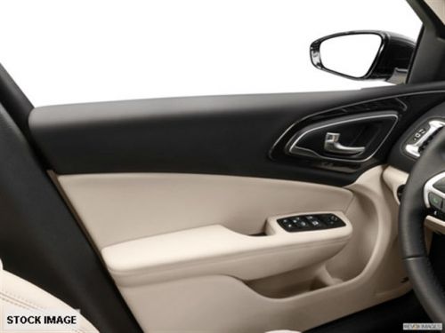2015 chrysler 200 c