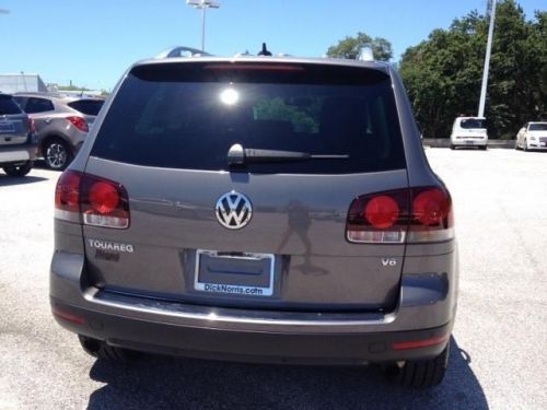 2010 Volkswagen Touareg VR6, US $25,424.00, image 8