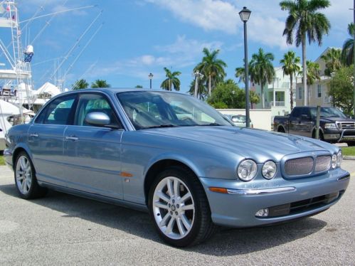 Low miles!! clean hist!! jaguar xjr!! nav!! htd sts!! 19&#034; whls!! supercharged!!