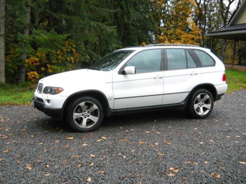 2004 bmw x5 4.4i sport utility 4-door 4.4l classic alpine white &amp; black leather