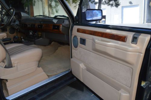 1993 Land Rover Range Rover County Sport Utility 4-Door 3.9L, image 21
