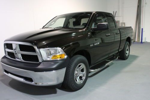 2010 dodge ram 1500 st crew cab pickup 4-door 5.7l