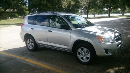 2011 toyota rav4 base sport utility 4-door 2.5l