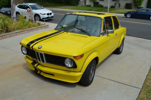 1976 BMW 2002, image 2