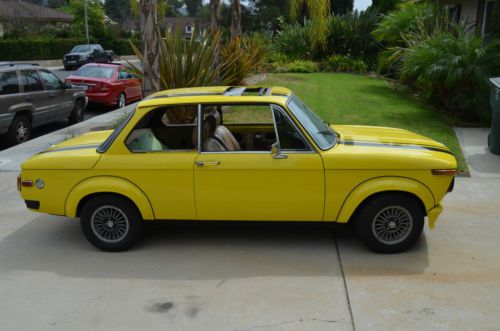 1976 BMW 2002, image 3