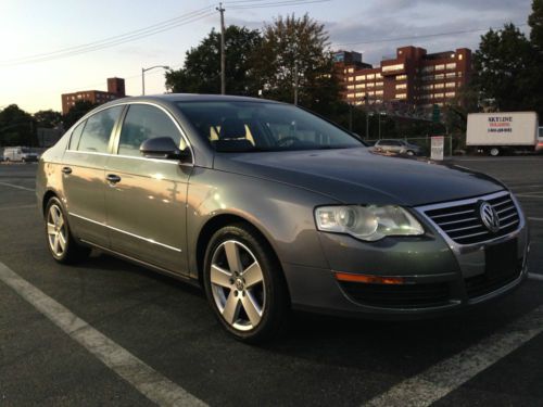 Excellent condition 2008 vw passat lux 2.0t 4cyl sedan with black leather seats.