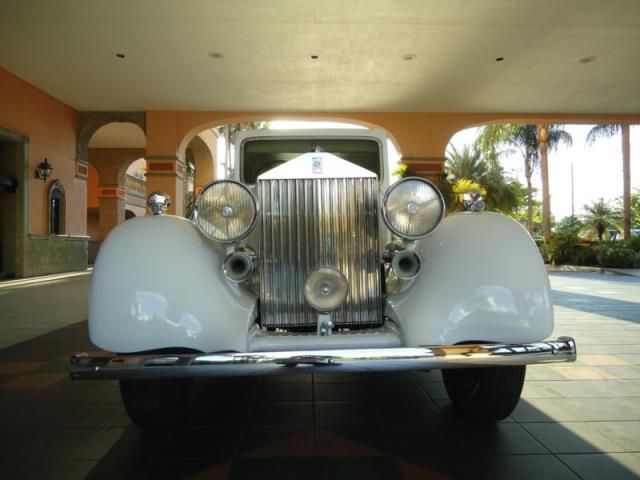 Rolls-royce other 4 door sedan with suicide doors