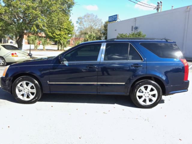 Cadillac srx luxury sport utility 4-door