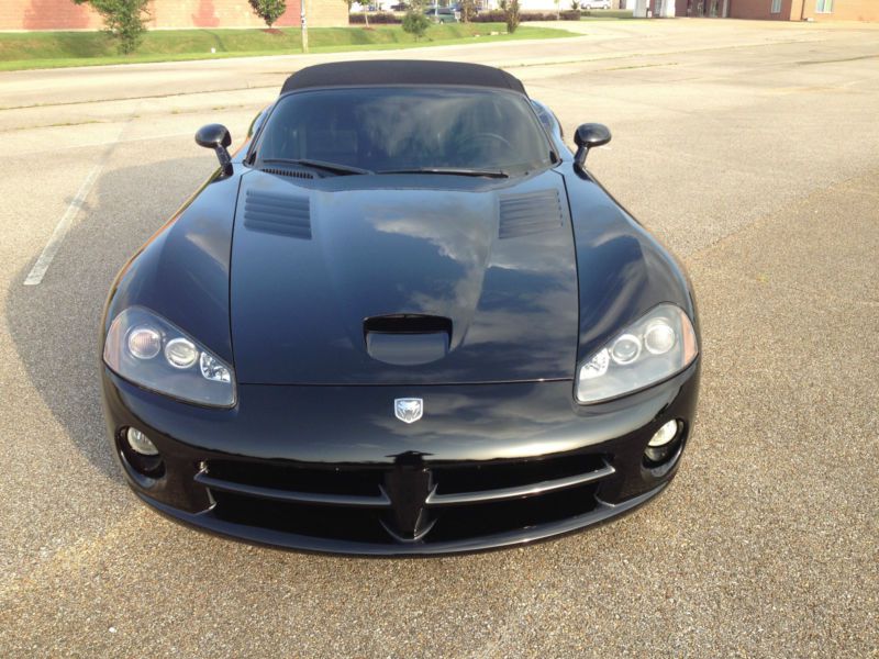 2003 dodge viper