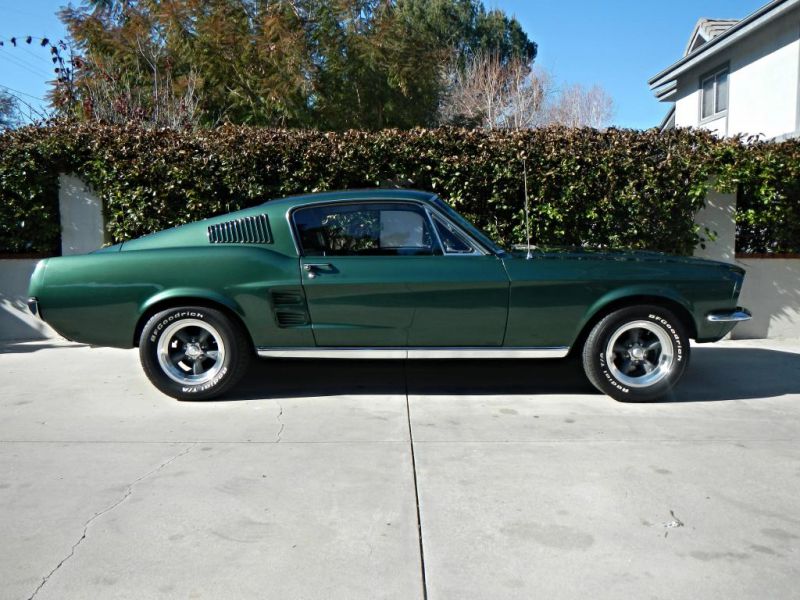 1967 ford mustang