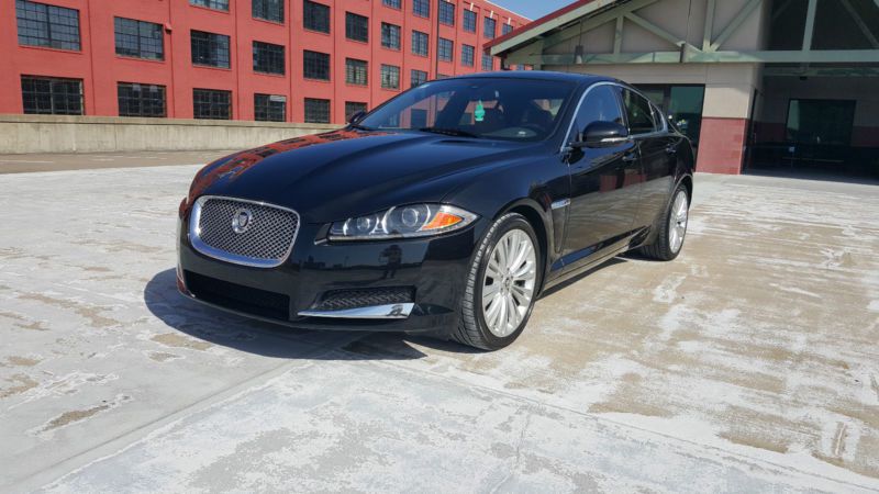 2012 jaguar xf  portfolio