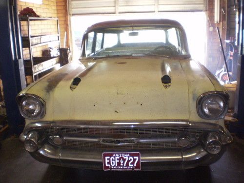 1957 chevrolet 4 door wagon