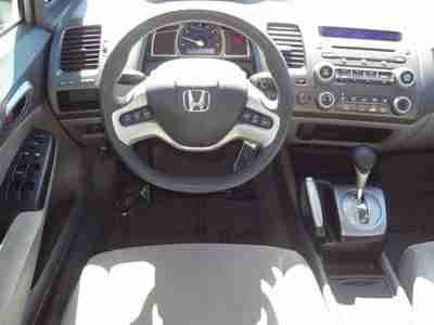 36 MPG + NAVIGATION + CLEAN CARFAX + LOW MILES  auto trans, MP3 jack 08 1.8L, image 2
