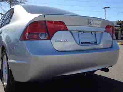 36 MPG + NAVIGATION + CLEAN CARFAX + LOW MILES  auto trans, MP3 jack 08 1.8L, image 10