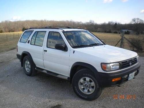 1998 nissan pathfinder se sport utility 4-door 3.3l