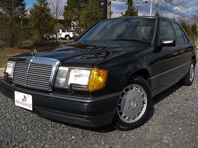 1993 mercedes 300d, low miles, blk/blk, 1-owner, records, outstanding, rare!!!