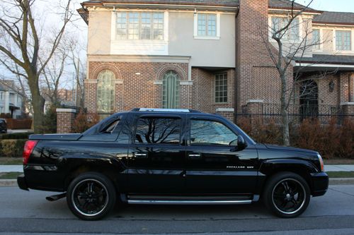 Awd navigation rear seat dvd 22' black/chrome wheels mesh grille very nice one