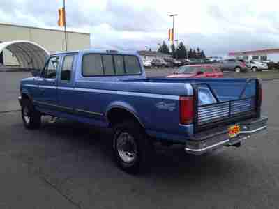 XLT Diesel 7.3 Liter ABS brakes AM/FM radio Bumpers:  chrome Front bench seats, image 4