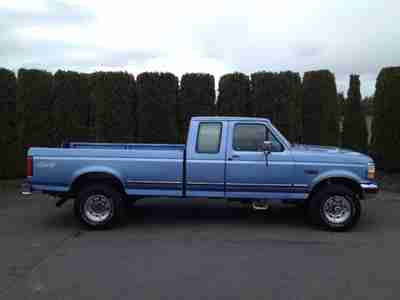 XLT Diesel 7.3 Liter ABS brakes AM/FM radio Bumpers:  chrome Front bench seats, image 9