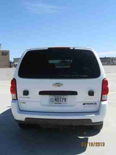 Handicap Wheelchair Van 2008 Chevrolet Uplander Base Mini Cargo Van 4-Door 3.9L, image 9
