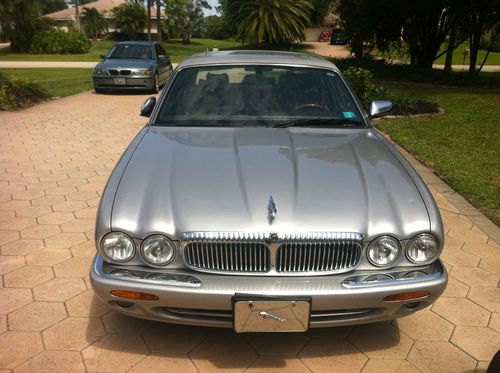 2000 jaguar xj8 l sedan 4-door 4.0l