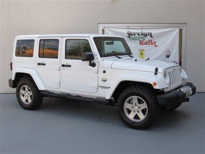 2012 sahara 3.6l white