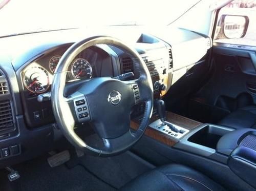 2008 nissan titan 4x4 crew cab le