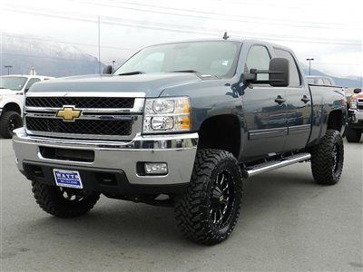 Crew cab lt 4x4 duramax diesel allison custom new lift wheels tires auto z71