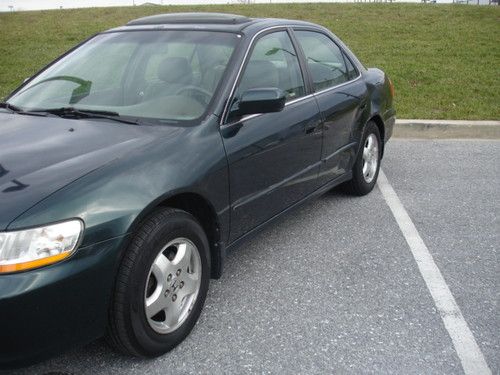 1998 Honda Accord EX Sedan 4-Door 3.0L, Automatic,Leather,Sunroof,Alloy Wheels, image 2